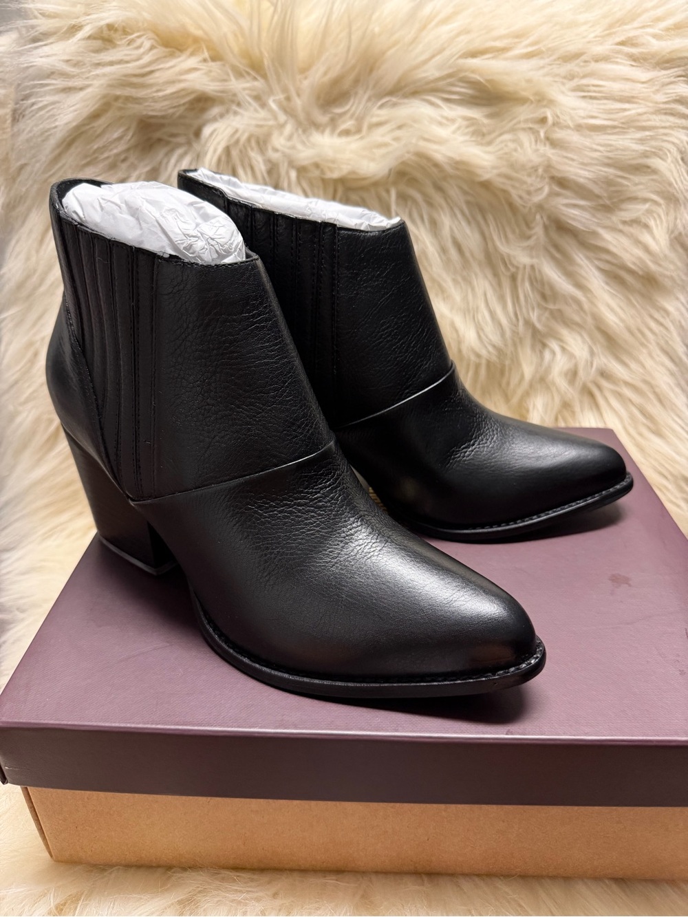 NWT Johnston and Murphy Black Leather Ankle Boots SIZE 9